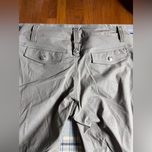 Athleta Dipper Cargo Pants Tan Size 4T - Picture 7 of 9